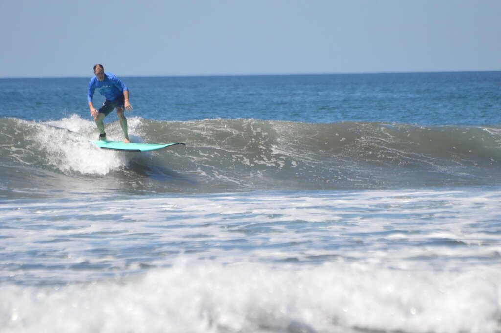 Chapu Pura Vida Surf Lessons